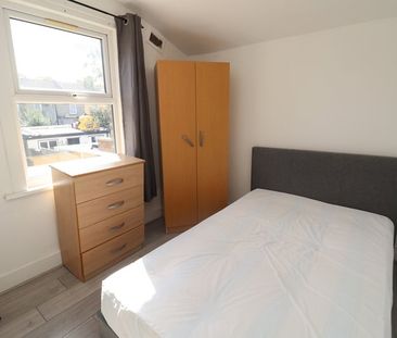 Room in a Shared House, Monega Road, E7 - Photo 2