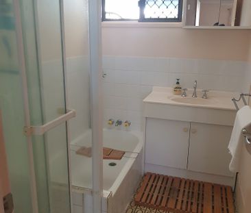 3-bedroom shared house, Surf Street - Photo 3