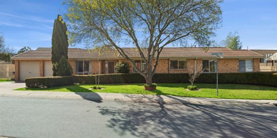 Sunny, private family home - Photo 3