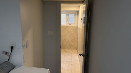 For Lease - 50 Elgin Mills Road Unit# Basement, Richmond Hill, Ontario - Photo 4