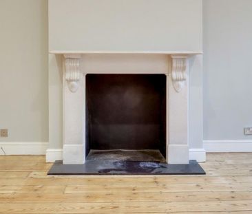 3 bedroom flat to rent - Photo 1