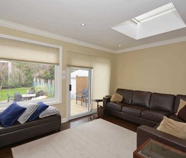 For Lease - 326 Rumsey Road, Toronto, Ontario - Photo 4