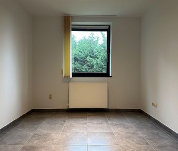 Ruim 3-slaapkamerappartement TE HUUR te OOSTAKKER - Foto 2