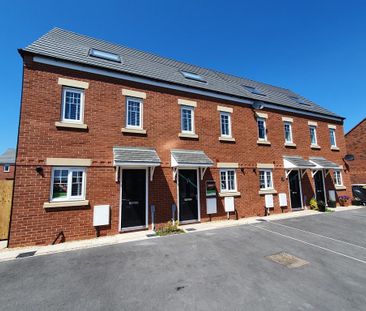 3 bedroom end of terrace house to rent - Photo 3