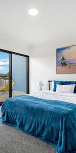 Modern Unit - Photo 3