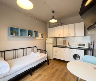 Carrer del Vallès, Barcelona, Catalonia 08030 - Photo 2