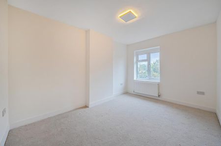 Juniper Terrace, Guildford - 3 bedrooms Property for lettings - Seymours - Photo 5