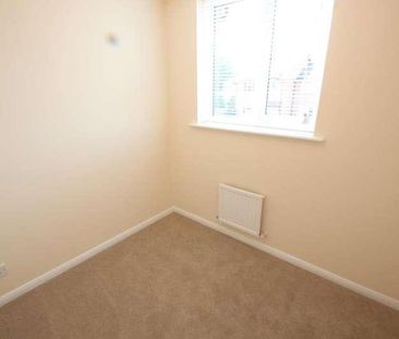 Woking, Surrey, GU21 - Photo 2