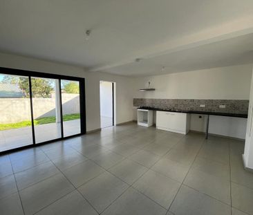 Location Maison 3 pièces 66m² LA RIVIERE 97421 - Photo 6