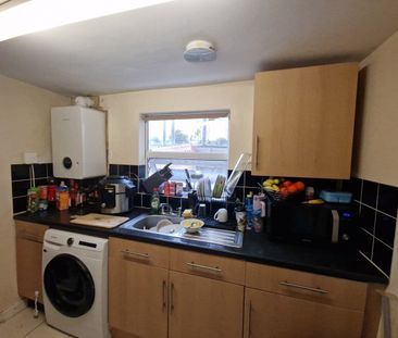1 Bed Flat, Cumberland Road, RG1 - Photo 1