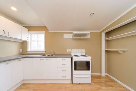 Four Bedroom, City Centre. - Photo 5