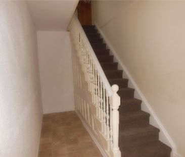 Upper Dunstead Road, Aldercar, Nottinghamshire, NG16 - Photo 5