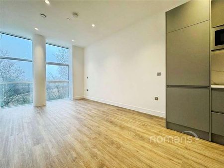 Roop House, Waterfront, Fleet, Hampshire, GU51 - Photo 2