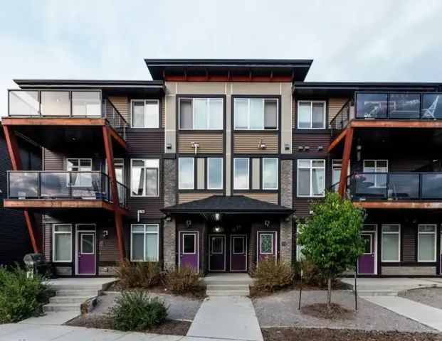 Move in Early for Free! 1&3 BD Townhomes at Essential Aurora in SW Edmonton | 1332 Watt Drive Southwest, Edmonton - Photo 1