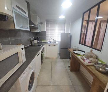 Location Appartement 2 pièces 48m² ST DENIS 97400 - Photo 4