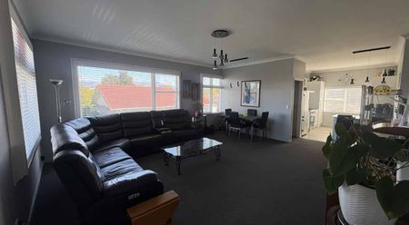 22A Tudor Street, Motueka, - Photo 2