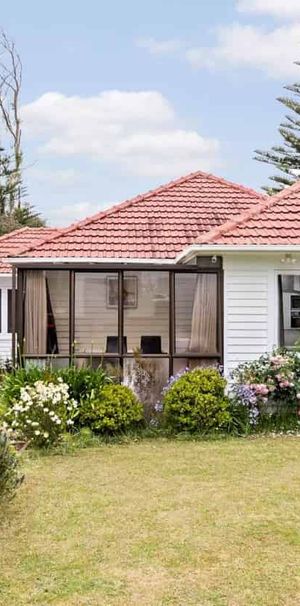 This beautifully presented 4-bedroom house at Mt Wellington - Photo 1