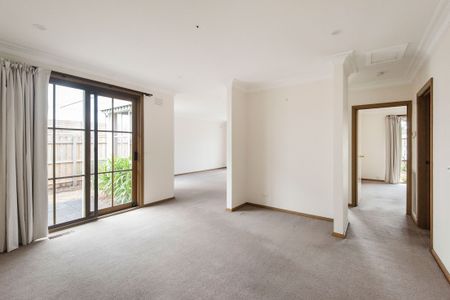 25 Walstab Street, Brighton East VIC 3187 - House For Rent | Domain - Photo 4