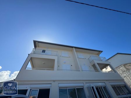 Location Maison 4 pièces 79m² PETITE ILE 97429 - Photo 4