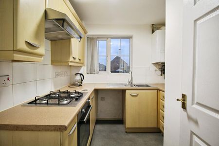 2 bedroom end of terrace house to rent - Photo 5