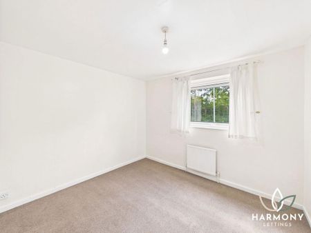 3 bedroom end of terrace house to rent - Photo 4