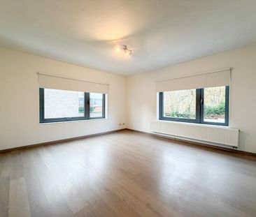 Ruime instapklare woning met tuin, 3 slpk, grote garage/berging (10... - Photo 4