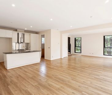 5/350 Auburn Rd, Hawthorn VIC 3122 - Townhouse For Rent | Domain - Photo 4