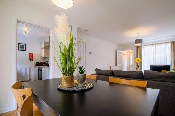 3 bedroom semi-detached house to rent - Photo 1