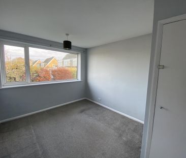 3 bedroom end of terrace house to rent - Photo 4