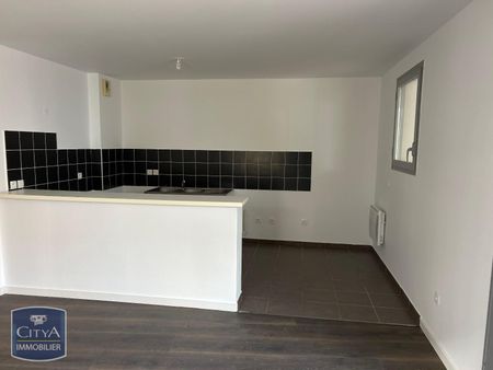 Location Appartement 3 pièces 67m² BORDEAUX 33300 - Photo 2