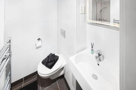 Studio to rent - Photo 5