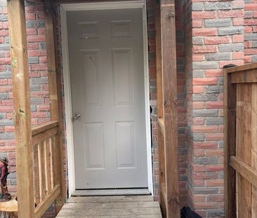 For Lease - 952 Farnham Road Unit# Basement, London South, Ontario - Photo 3