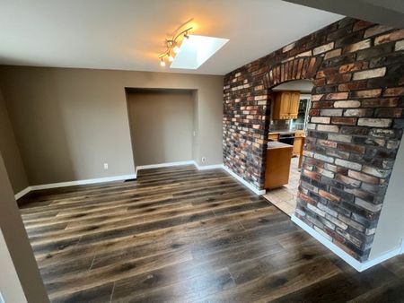 1652 King John Way - Photo 5