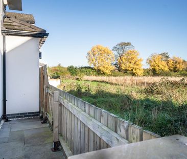 3 bedroom detached house to rent - Photo 4