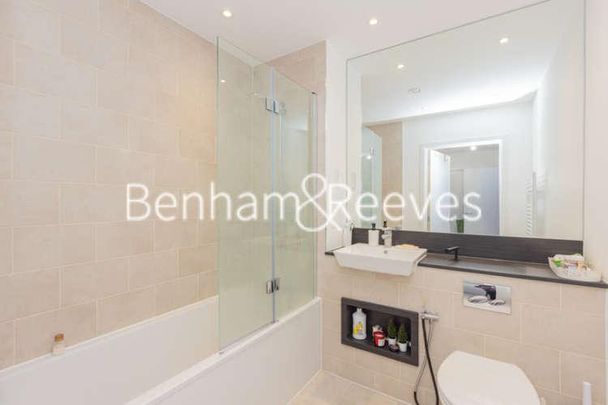 Shearwater Drive, Hendon, NW9 - Photo 1