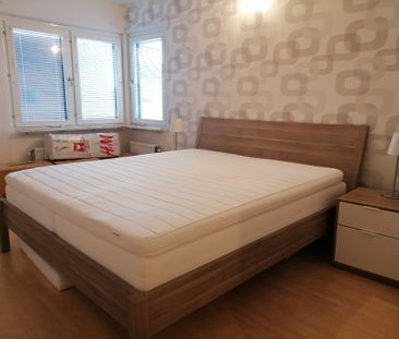 Mjölnerbacken, Sundbyberg - Photo 1