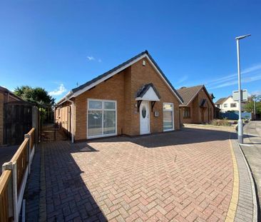 3 bedroom detached bungalow to rent - Photo 2