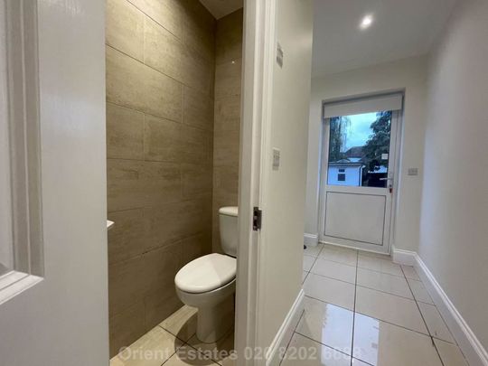 Price £3,000 pcm - Available Now - Furnished - Photo 1