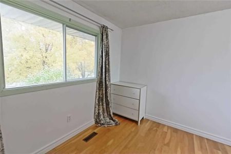 For Lease - 73 Buckhurst Crescent Unit# Entire Property, Toronto, Ontario - Photo 2
