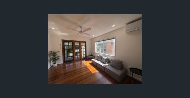 Three-Bedroom Home with Pool in Southport - Photo 1
