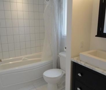 For Lease - 230 DUROCHER Street, Vanier and Kingsview Park, Ontario - Photo 3
