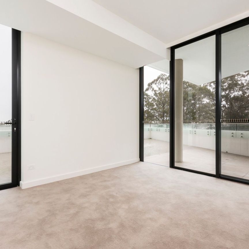 Penthouse Style Modern Apartment &ast;&ast; Available 18&sol;12&sol;24 &ast;&ast; - Photo 1