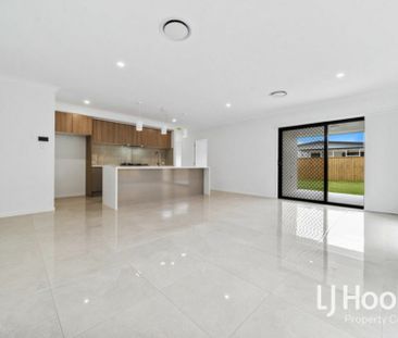 Few Homes will Compare - Ducted Air Conditioning - Multiple Living ... - Photo 2