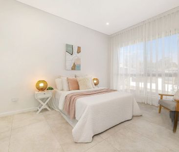 Brand New Ultra Modern Duplex with High-End Finishes in a Convenien... - Photo 3