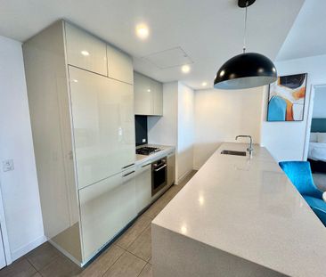 Stylish unfurnished 2-Bedroom Apartment with Resort-Style Amenities... - Photo 5
