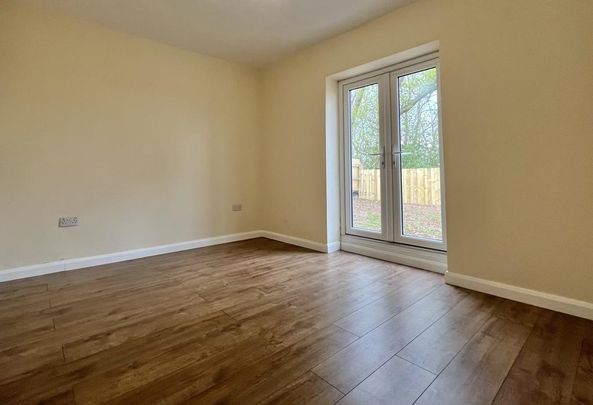 2 bedroom bungalow to rent - Photo 1