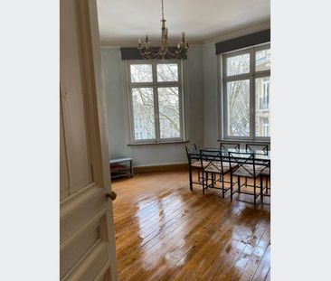 Appartement à Louer à LILLE 793 € - Photo 2