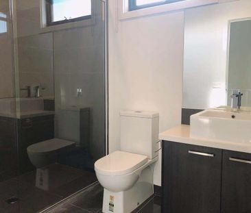 Four-Bedroom Townhouse in a Prime Clayton Location - Photo 6