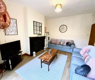 5 Bed - 8 Hanover Square, City Centre, Leeds - LS3 1AP - Student - Photo 6