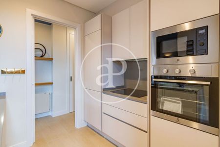 Luxury Apartment for rent in Madrid, Autonomous Region of Madrid - Photo 5
